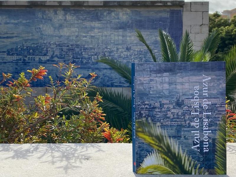 Album bilingv Azur de Lisabona, Foto: ICR