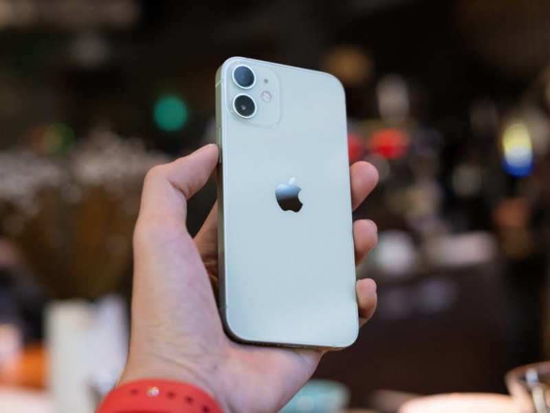 iPhone 12 mini, Foto: eMAG