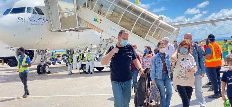 Turisti romani in Seychelles, Foto: airseychelles.com