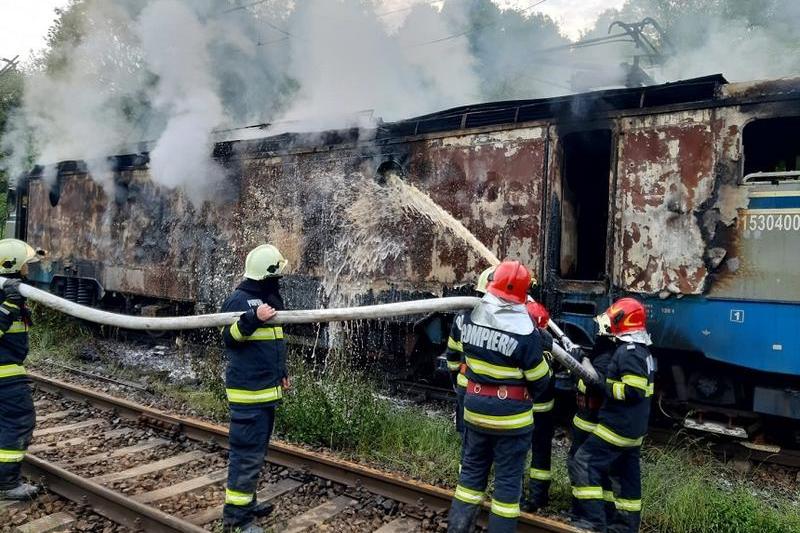Locomotiva arsa in Poarta de langă Teregova, Foto: ISU Caras-Severin