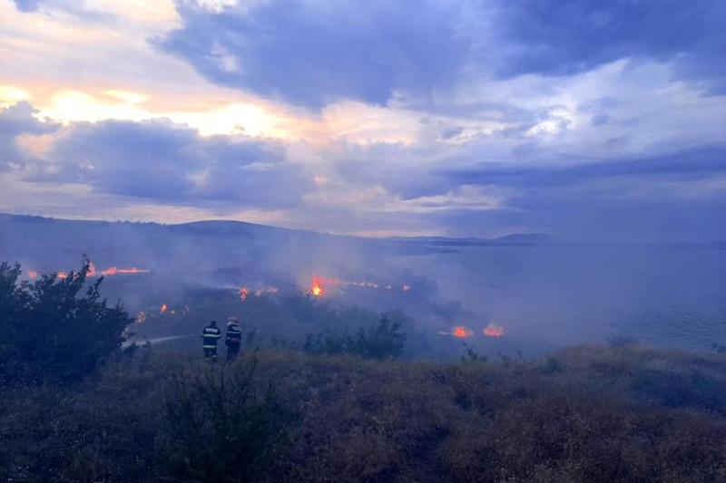 incendiu in zona Lacului Babadag, Foto: ISU Tulcea