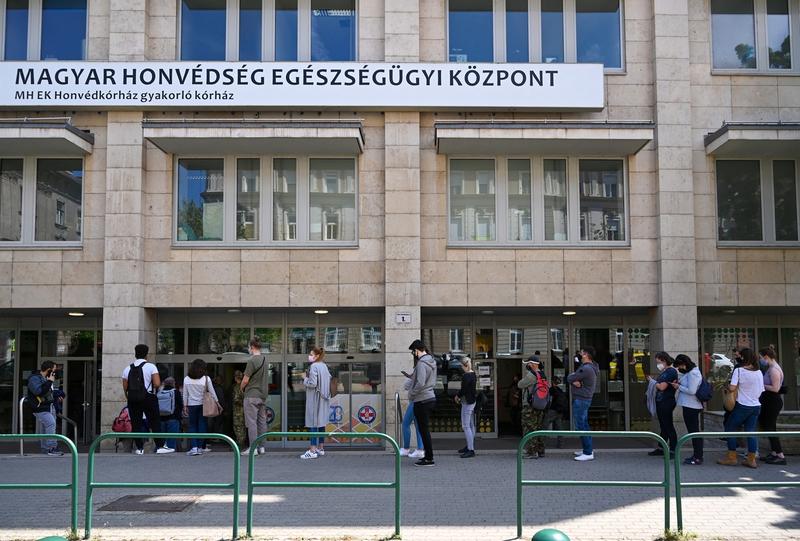 Vaccinare anti-Covid in Ungaria, Foto: ATTILA KISBENEDEK / AFP / Profimedia