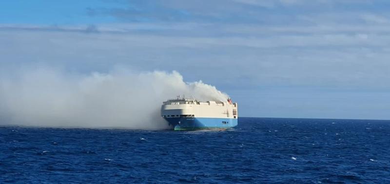 Nava cargo care a luat foc in Atlantic, Foto: Marina portugheza