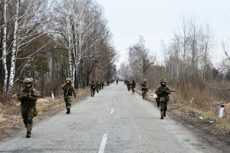 Antrenament cu soldati ucraineni, Foto: STR / AFP / Profimedia