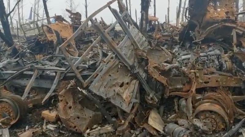 Cimitir cu tehnică de luptă arsa a armatei ruse, Foto: Captura