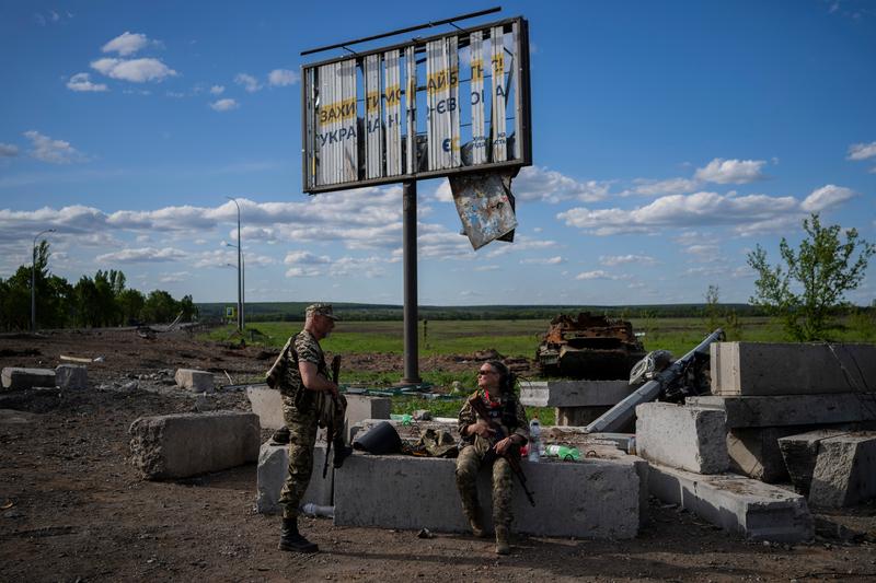 Militari ucraineni în Harkiv, Foto: Bernat Armangue / AP - The Associated Press / Profimedia Images