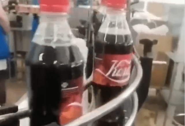 Rusia inlocuieste Coca Cola cu un produs autohton - Komi Cola, Foto: Captura