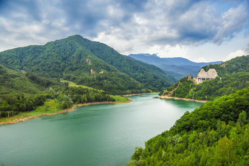 Lacul Siriu, Foto: Dreamstime.com