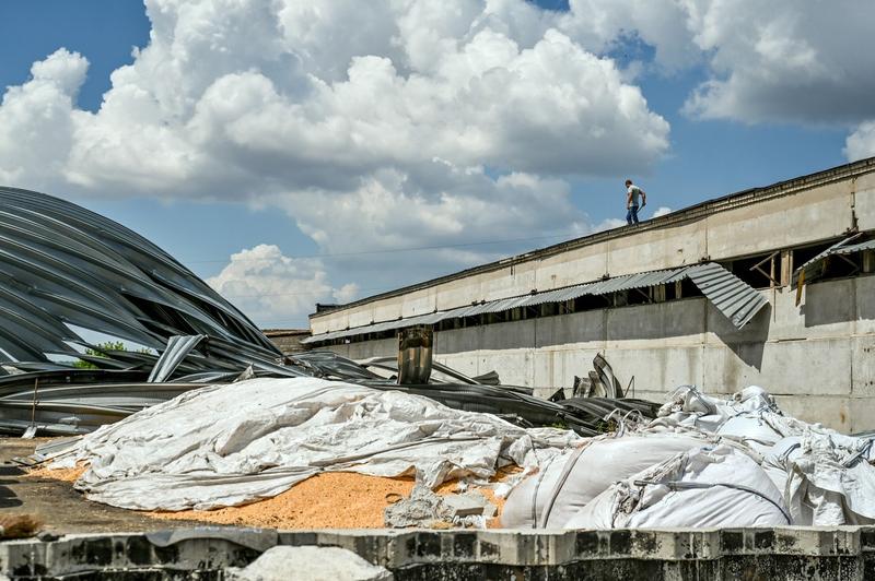 Război în Ucraina: depozit de cereale distrus în regiunea Zaporojie după un atac cu rachete a forțelor ruse, Foto: Dmytro Smolyenko / Avalon / Profimedia Images