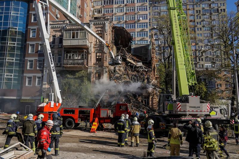 Clădire atacată cu drone kamikaze în Kiev, Foto: Oleg Pereverzev/NurPhoto / Shutterstock Editorial / Profimedia