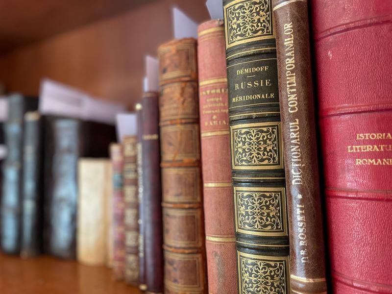 Expoziția de Carte Rară, Hărți vechi și Manuscrise din Colecții Importante, Foto: Artmark