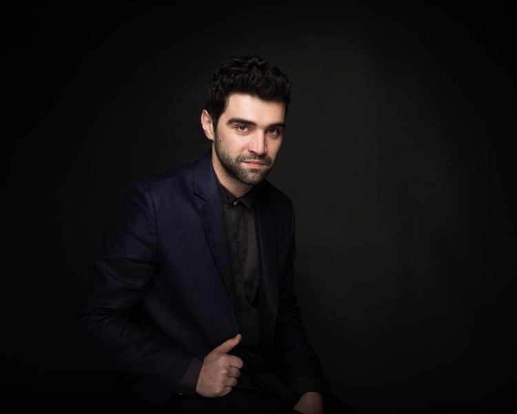 Actorul Alec Secăreanu joacă rolul consilierului lui Ceaușescu în serialul Spy Master, Foto: Taylor Jewell / AP / Profimedia