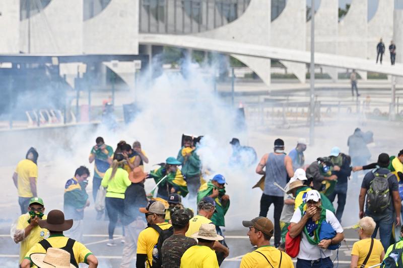 Confruntari intre politie si sustinatorii lui Bolsonaro in Brazilia, Foto: EVARISTO SA / AFP / Profimedia