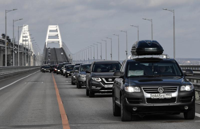 Podul Kerci care leagă Rusia de Crimeea s-a redeschis pentru traficul auto, Foto: Konstantin Mihalchevskiy / Sputnik / Profimedia