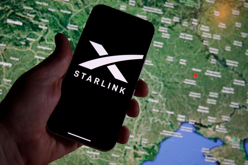 Serviciul de internet prin satelit Starlink este folosit în Ucraina, Foto: STR/NurPhoto / Shutterstock Editorial / Profimedia