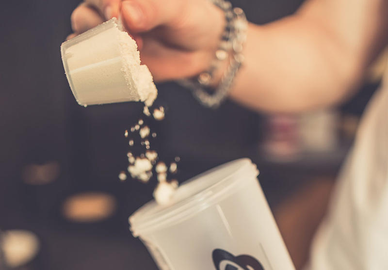 Cine ar trebui să ajungă la concentratul de proteine din zer?, Foto: allnutrition.ro