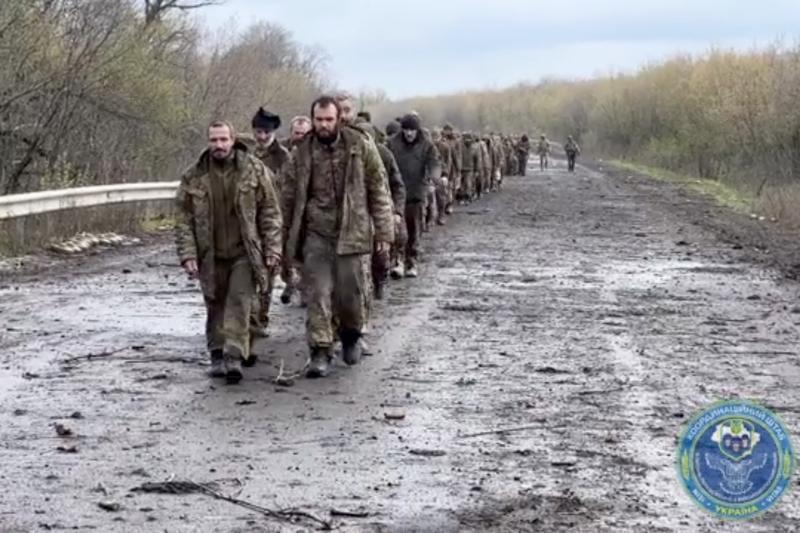 Soldați ucraineni eliberați după un schimb de prizonieri cu Rusia, Foto: Handout / AFP / Profimedia