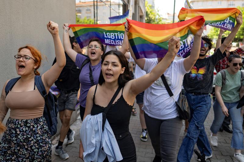 marsul LGBTQ Pride din Istanbul, Foto: Yasin AKGUL / AFP / Profimedia