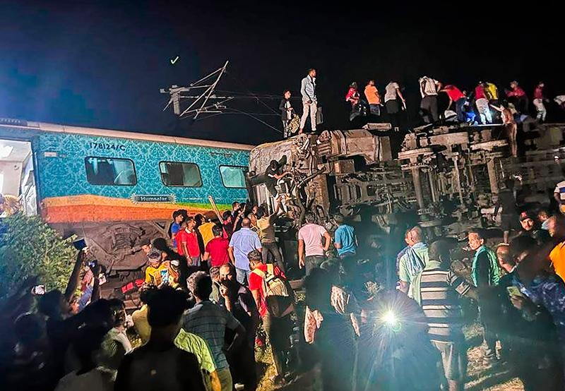 Accident feroviar grav in India, Foto: Press Trust of India / AP / Profimedia