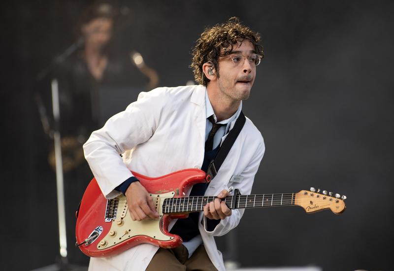 Matt Healy a sarutat un coleg de trupa pe scena din Malaezia in semn de protest fata de politicile anti-LGBT din tara , Foto: Lesley Martin / PA Images / Profimedia
