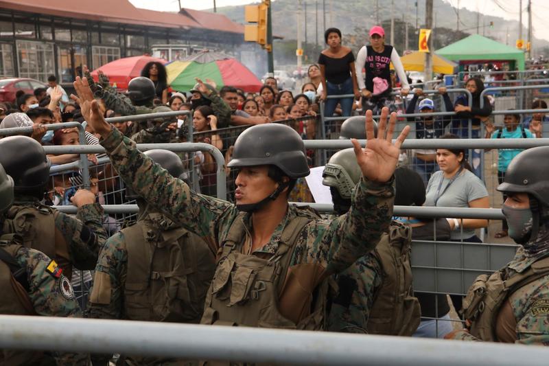 Violente intr-o inchisoare din Ecuador, Foto: Cesar Munoz / AP / Profimedia