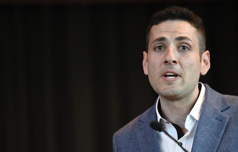 Ryyan Alshebl a fost ales primar într-un orășel din Germania, Foto: THOMAS KIENZLE / AFP / Profimedia