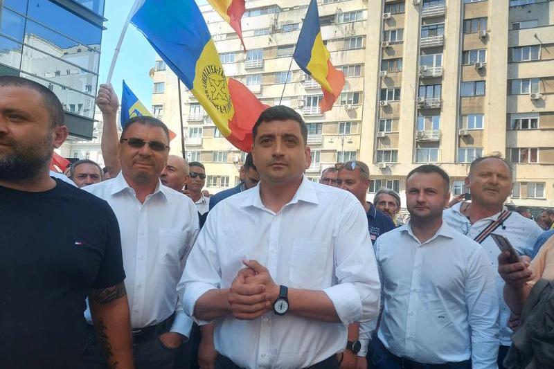 George Simion la protestul de la Ministerul Sănătății, Foto: Hotnews