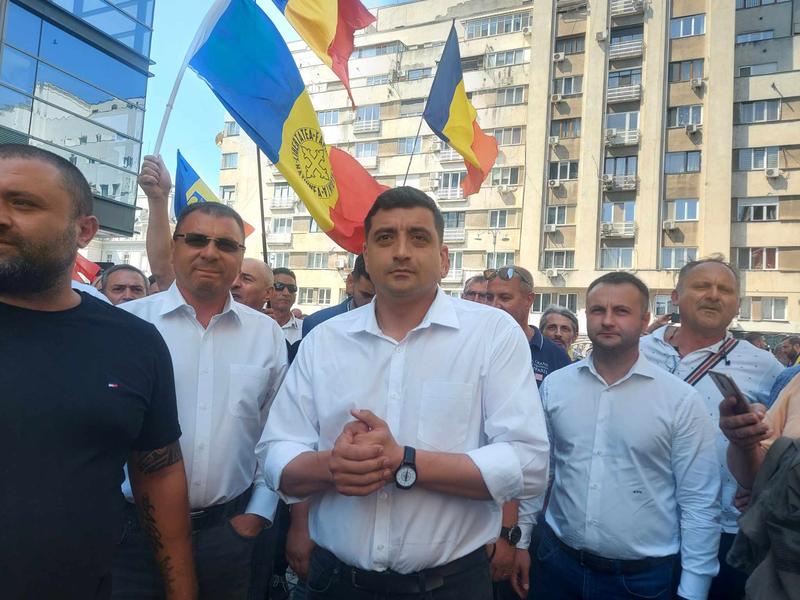 George Simion la protestul de la Ministerul Sănătății, Foto: Hotnews