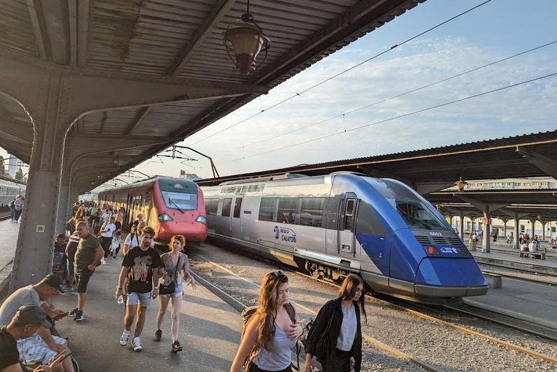 Trenuri in Gara de Nord, Foto: HotNews.ro / Victor Cozmei