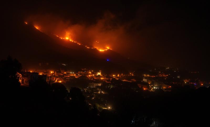 Incendiu de vegetatie in Spania, Foto: Eric Renom-LaPresse / Shutterstock Editorial / Profimedia Images