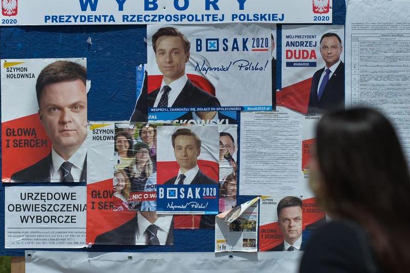 Afise electorale in Polonia, Foto: Artur Widak - NurPhoto / Shutterstock Editorial / Profimedia Images