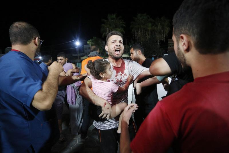 Palestinieni răniți în atacurile din Gaza, Foto: ashraf amra / AFP / Profimedia