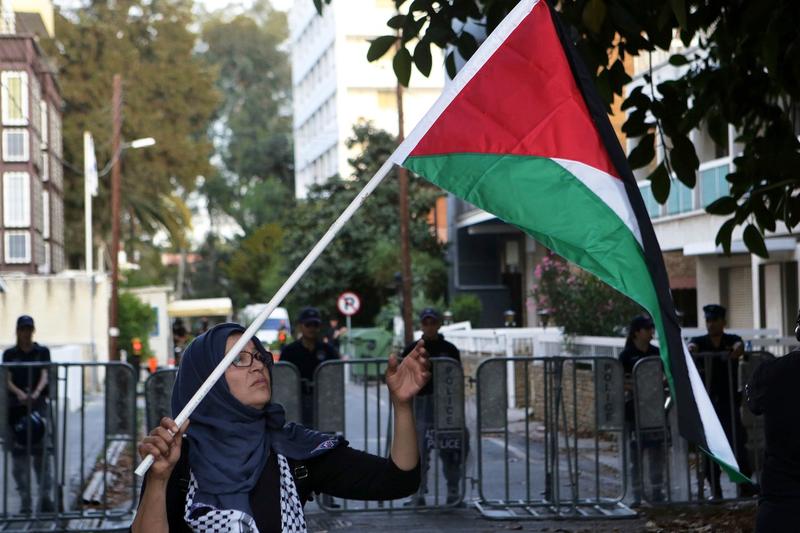 Protest al palestinienilor în faţa ambasadei Israelului din Cipru, Foto: Petros Karadjias / AP / Profimedia