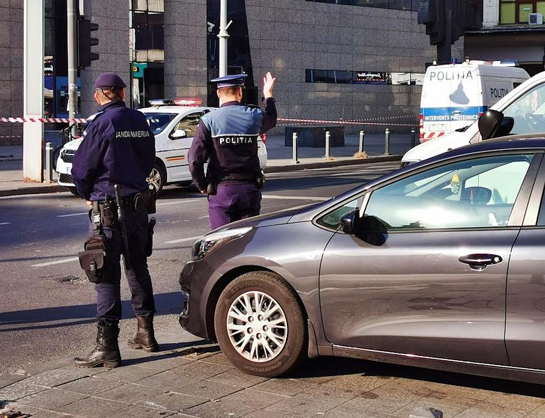Politist in trafic, Foto: Adrian Ilincescu/ HotNews.ro