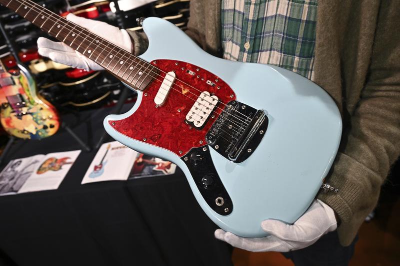 Chitara Skystang I ce a aparținut lui Kurt Cobain, Foto: NDZ/STAR MAX/IPx / AP / Profimedia