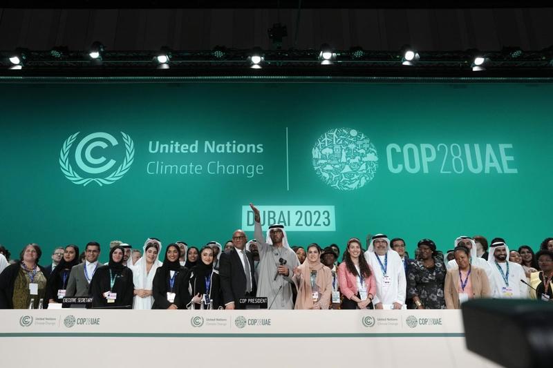 Fotografie de final la summit-ul COP28 Dubai, Foto: Peter Dejong / AP / Profimedia