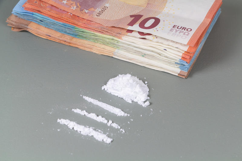 Cocaină și bancnote euro, Foto: Aurelie Le Moigne | Dreamstime.com