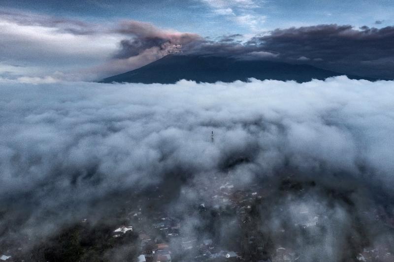 Vulcanul Marapi din Indonezia, Foto: ADI PRIMA / AFP / Profimedia