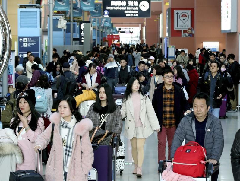 Turisti din Asia, Foto: Nacya Masuda / Associated Press / Profimedia Images