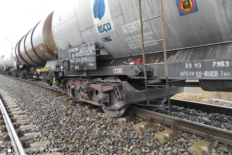 Vagon deraiat de un boghiu, Foto: CFR Infrastructura