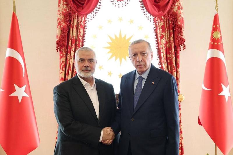 Recep Tayyip Erdogan l-a primit la Istanbul pe liderul Hamas, Ismail Haniyeh, Foto: Turkish presidency  apaimages / imago stock&people / Profimedia