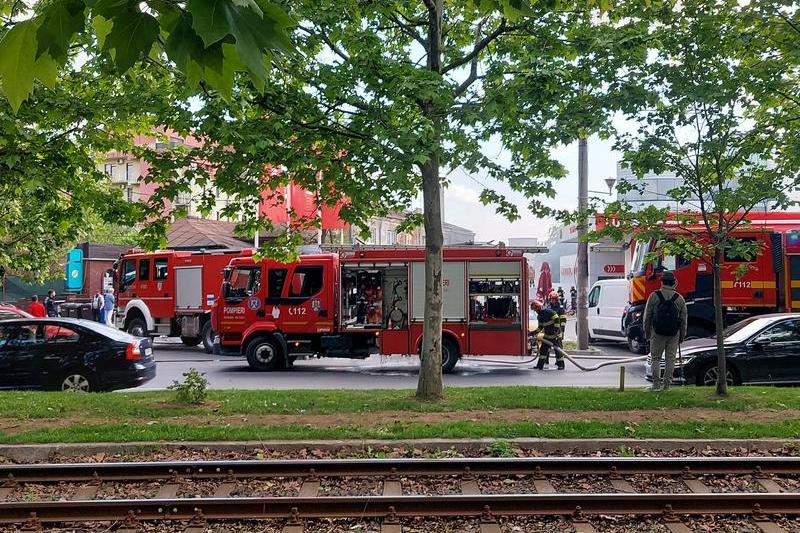 Incendiu pe bulevardul Camil Ressu, Foto: Livia Vasilescu