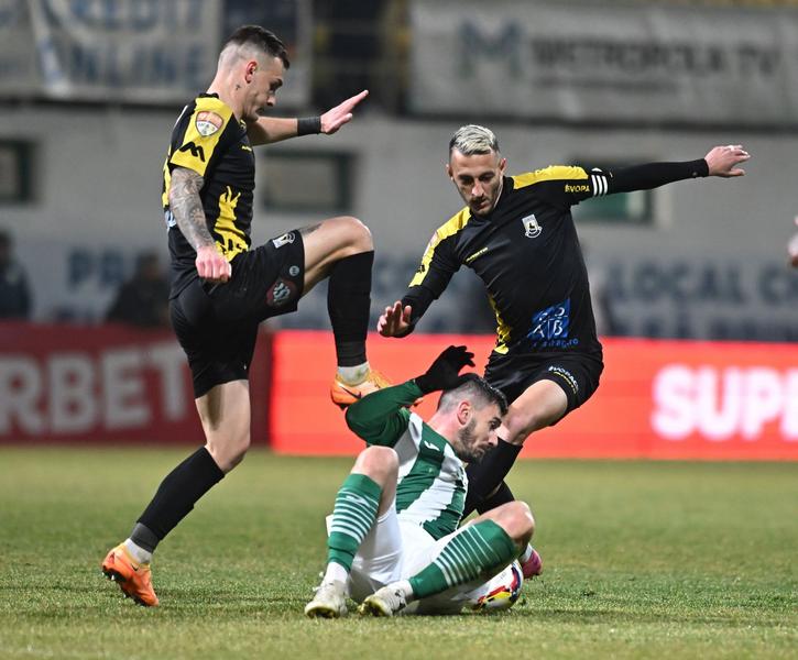Patru cluburi din Liga a II-a nu au luat licențele, Foto: sportpictures.eu via Golazo.ro