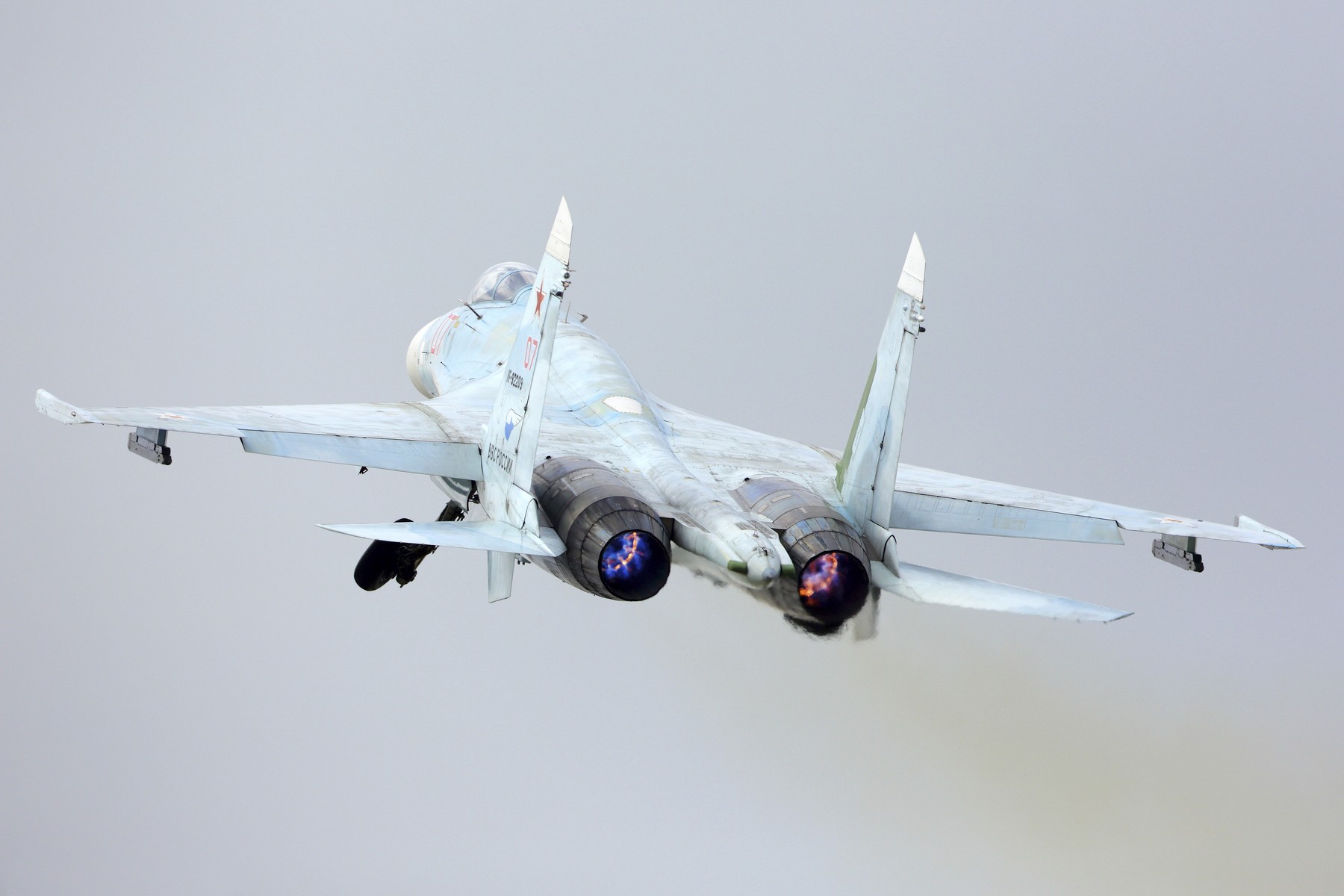 Rusia anunță că trimis un avion de vânătoare Su-27 pentru a intercepta 3 avioane militare britanice deasupra Mării Negre și a le „împiedica” să „pătrundă ilegal” în spațiul ei aerian