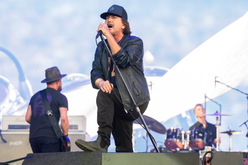 Pearl Jam anulează mai multe concerte din Europa din cauza problemelor de sănătate din cadrul trupei