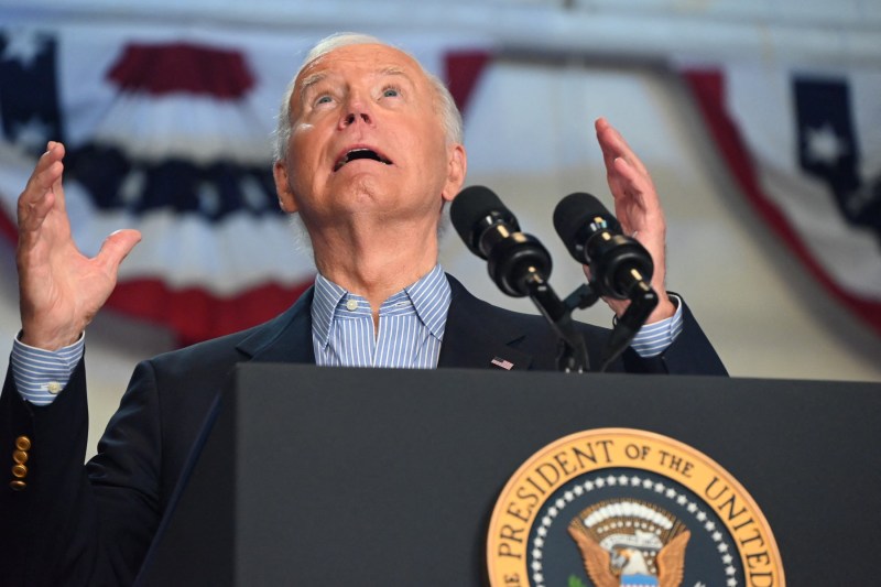 Joe Biden reduce diferența față de Donald Trump la două puncte procentuale în așa-numitele „swing states”, indică un sondaj Bloomberg