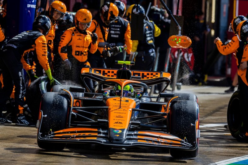 Scandalul momentului în Formula 1 – RedBull o acuză pe rivala McLaren că trișează