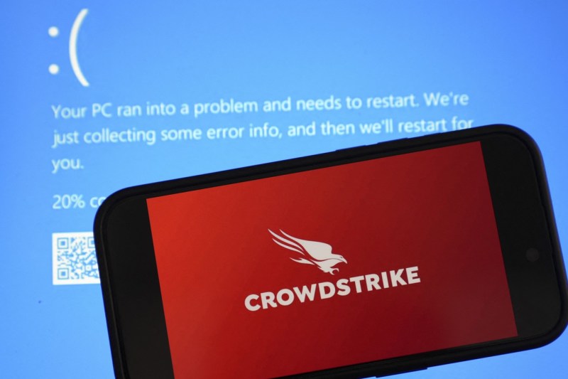 O actualizare făcută de Crowdstrike a provocat pana globală IT. Cine este compania care se află în spatele problemelor