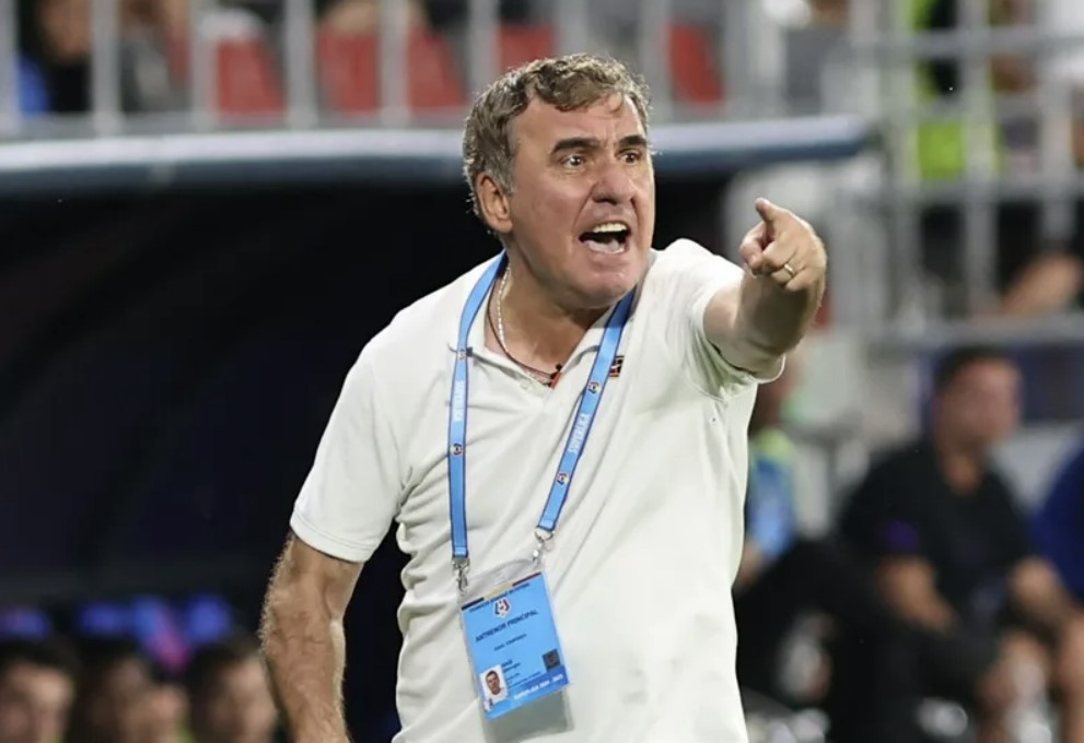 Hagi spune că la meciurile cu FCSB i se întâmplă ceva ciudat