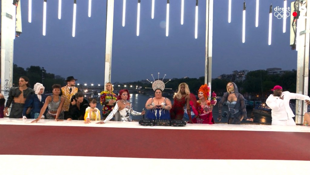 Imaginea din deschiderea Jocurilor Olimpice care a fost aspru comentată și criticată. Foto: © Capture France TV via Bestimage / Bestimage / Profimedia